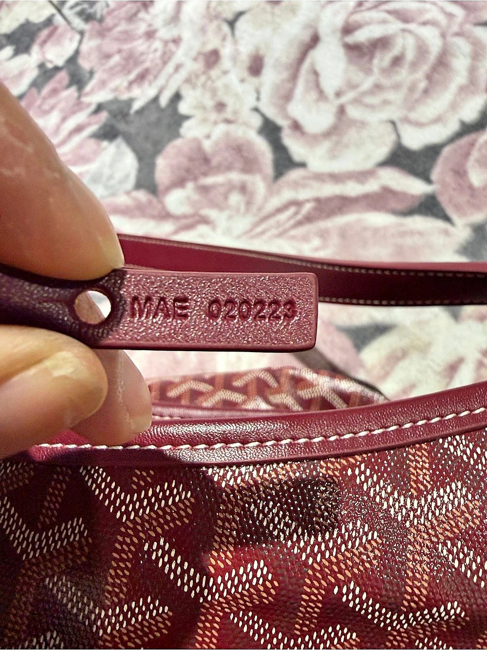 Goyard Bohemian Hobo Bag in Burgundy - Picture 10 of 11